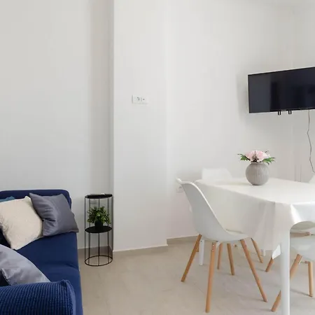 K & N - One Bedroom A2 Apartamento *