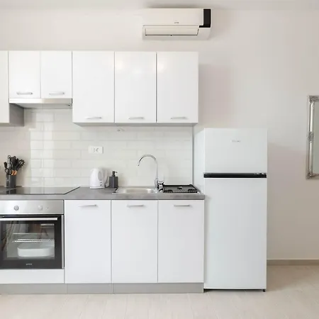 Apartament K & N - One Bedroom A2 *
