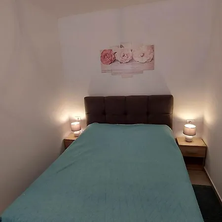 Apartament K & N - One Bedroom A2 *