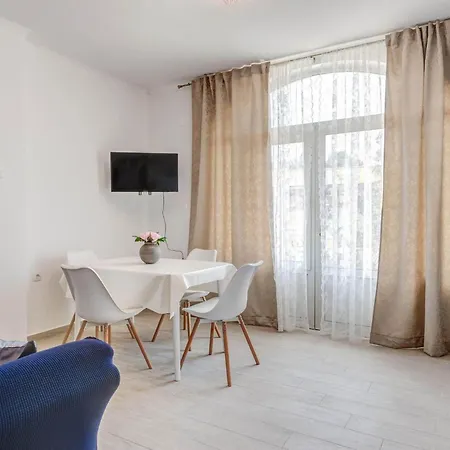 K & N - One Bedroom A2 Apartamento