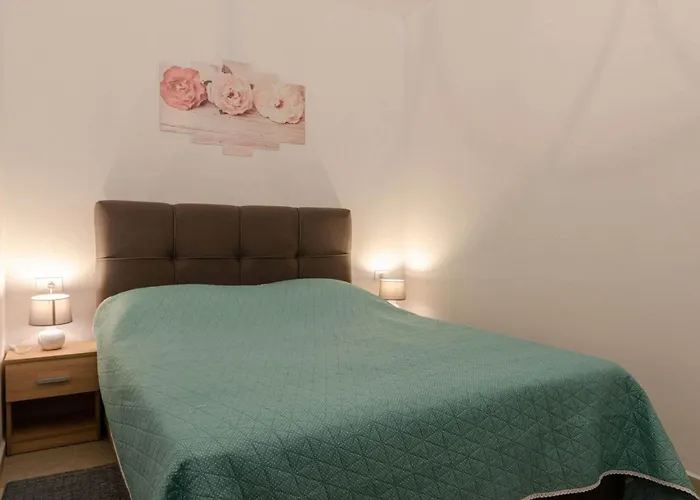 Apartament K & N - One Bedroom A2 *
