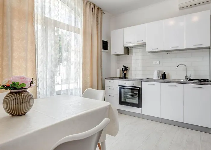 K & N - One Bedroom A2 Lejlighed *